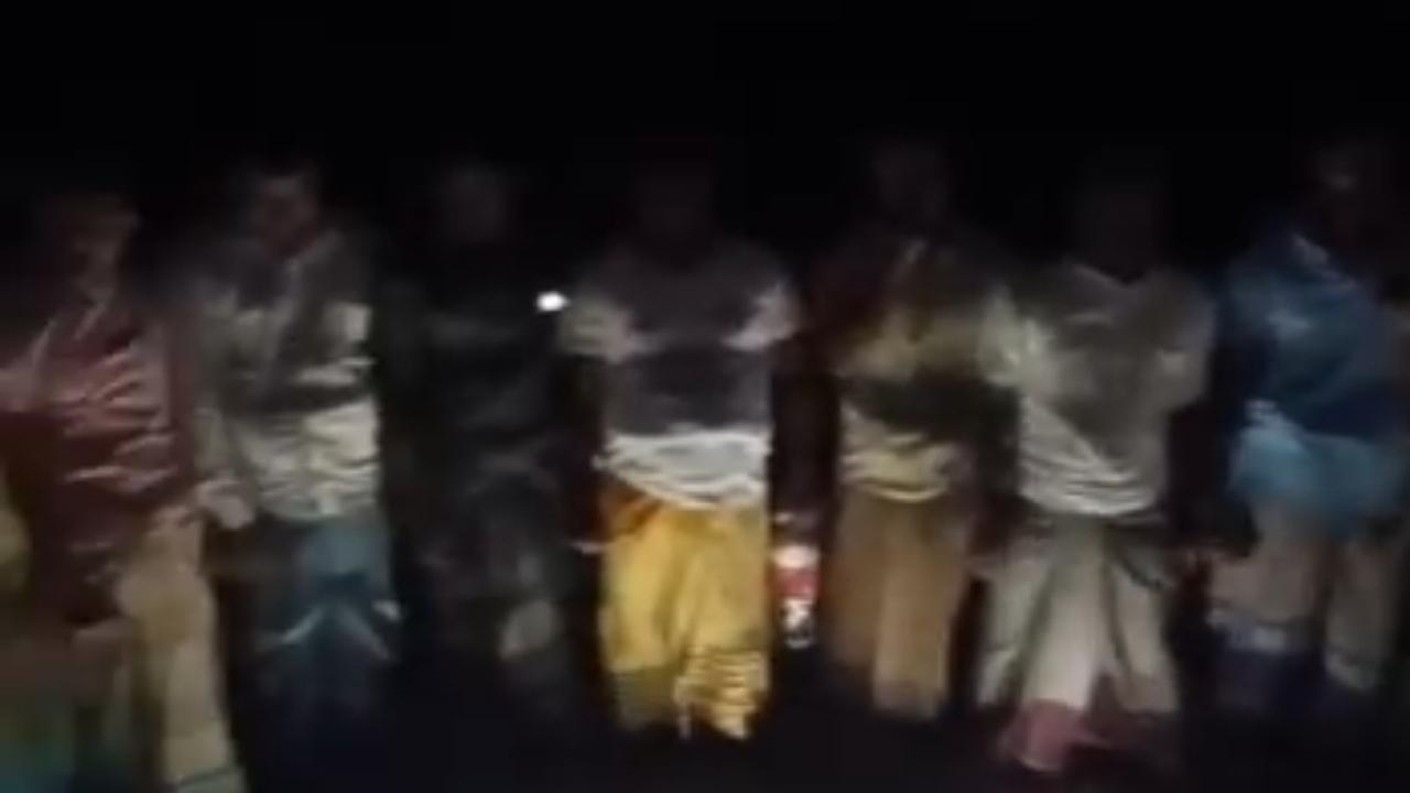 লক্ষ্মীপুরে টর্চ জ্বালিয়ে শপথ, ভিডিওতে তোলপাড়