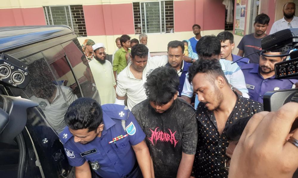ফতুল্লায় পুলিশের সঙ্গে গোলাগুলি, অস্ত্রসহ আটক ২