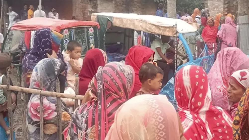 চাঁপাইনবাবগঞ্জে বিদ্যুৎস্পৃষ্টে একই পরিবারের তিনজনের মৃত্যু