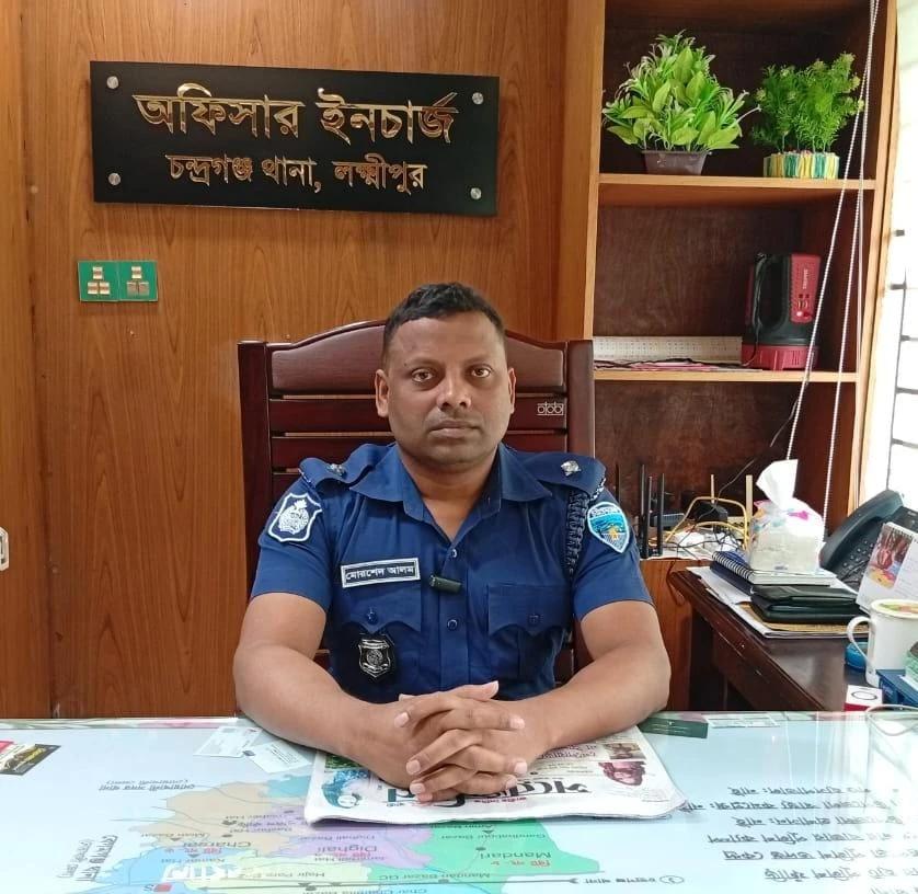পরিবহন সংকটে চন্দ্রগঞ্জ থানার জনসেবা ব্যাহত