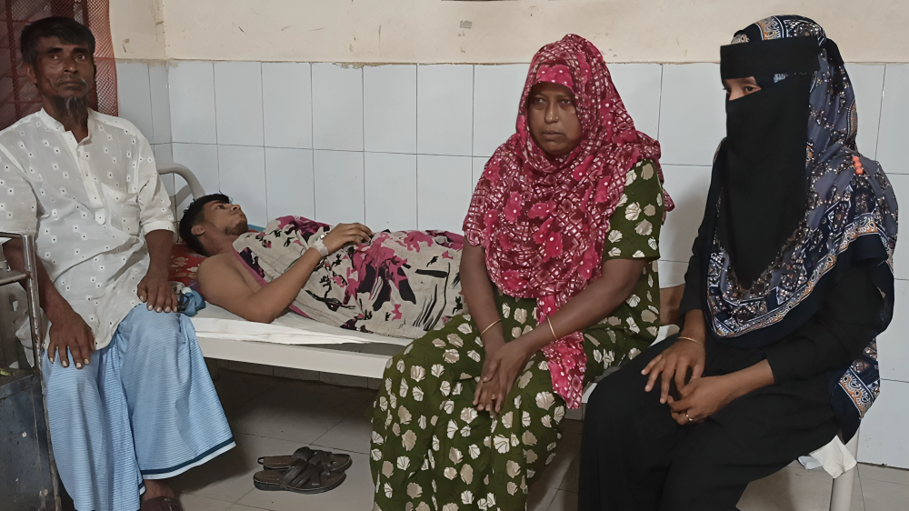কমলনগরে একই পরিবারের চারজনকে পিটুনির অভিযোগ