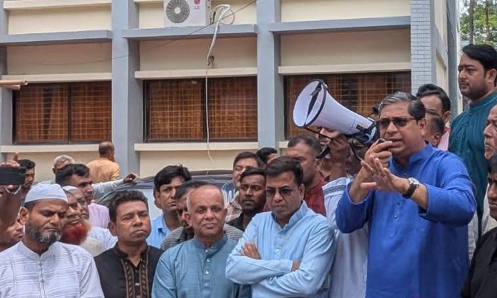 মে দিবসে শিবগঞ্জে শ্রমিকদের র‍্যালি অনুষ্ঠিত