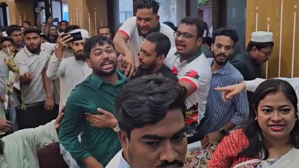 লক্ষ্মীপুরে জুলাই অভ্যুত্থান দিবসের অনুষ্ঠানে  ছাত্রদল-শিবিরের হট্টগোল